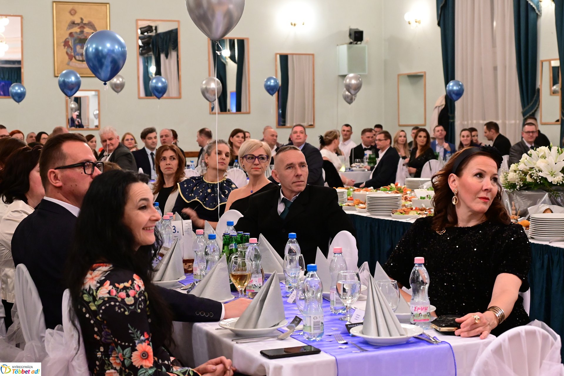 Jótékonysági bál a Jókaiban