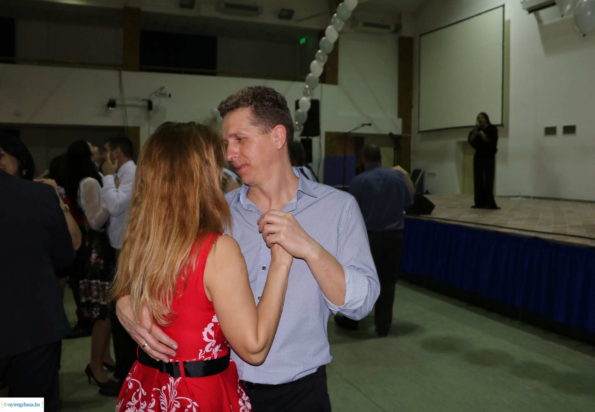 Jótékonysági bál a Szent Imrében