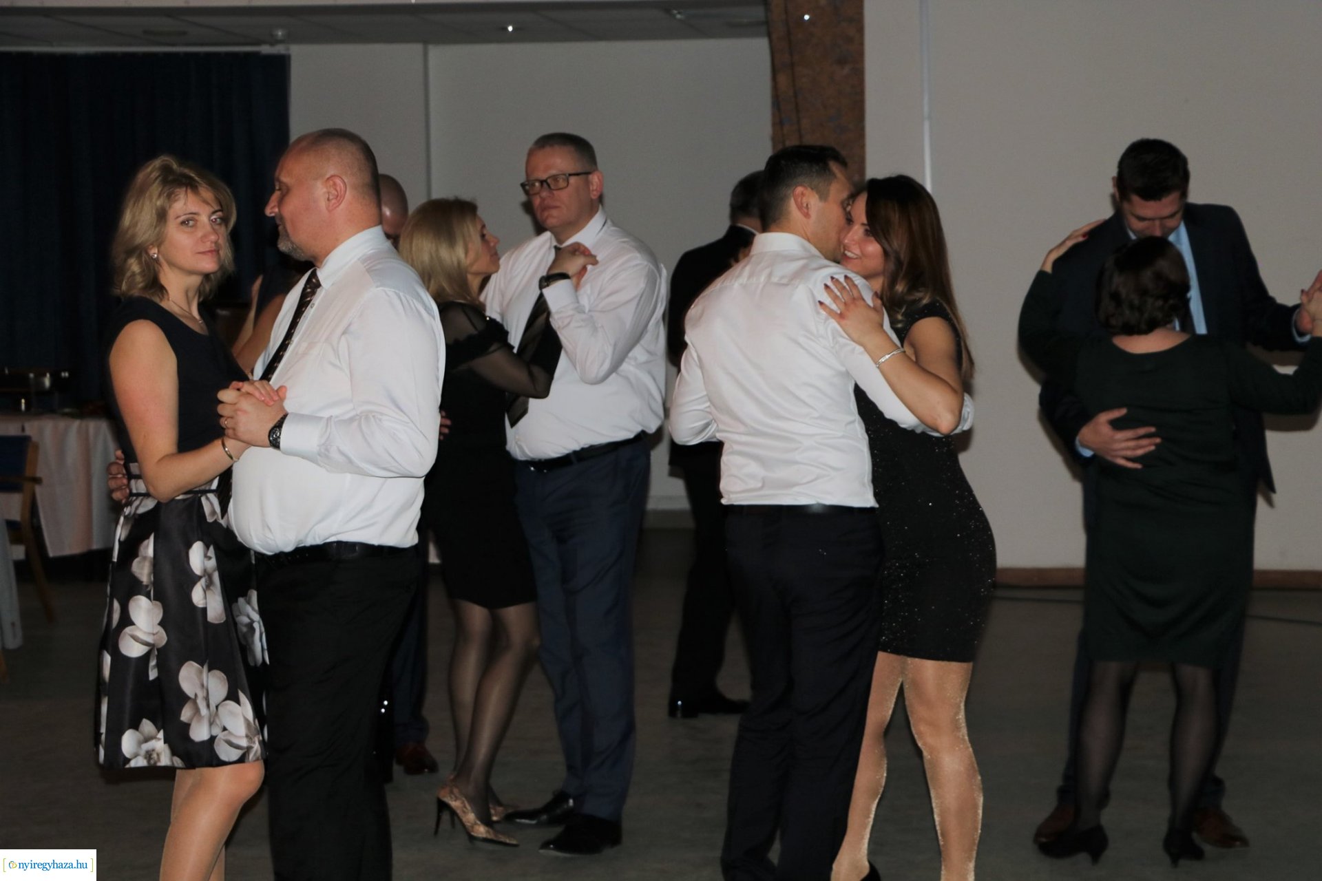 Jótékonysági bál a Szent Imrében