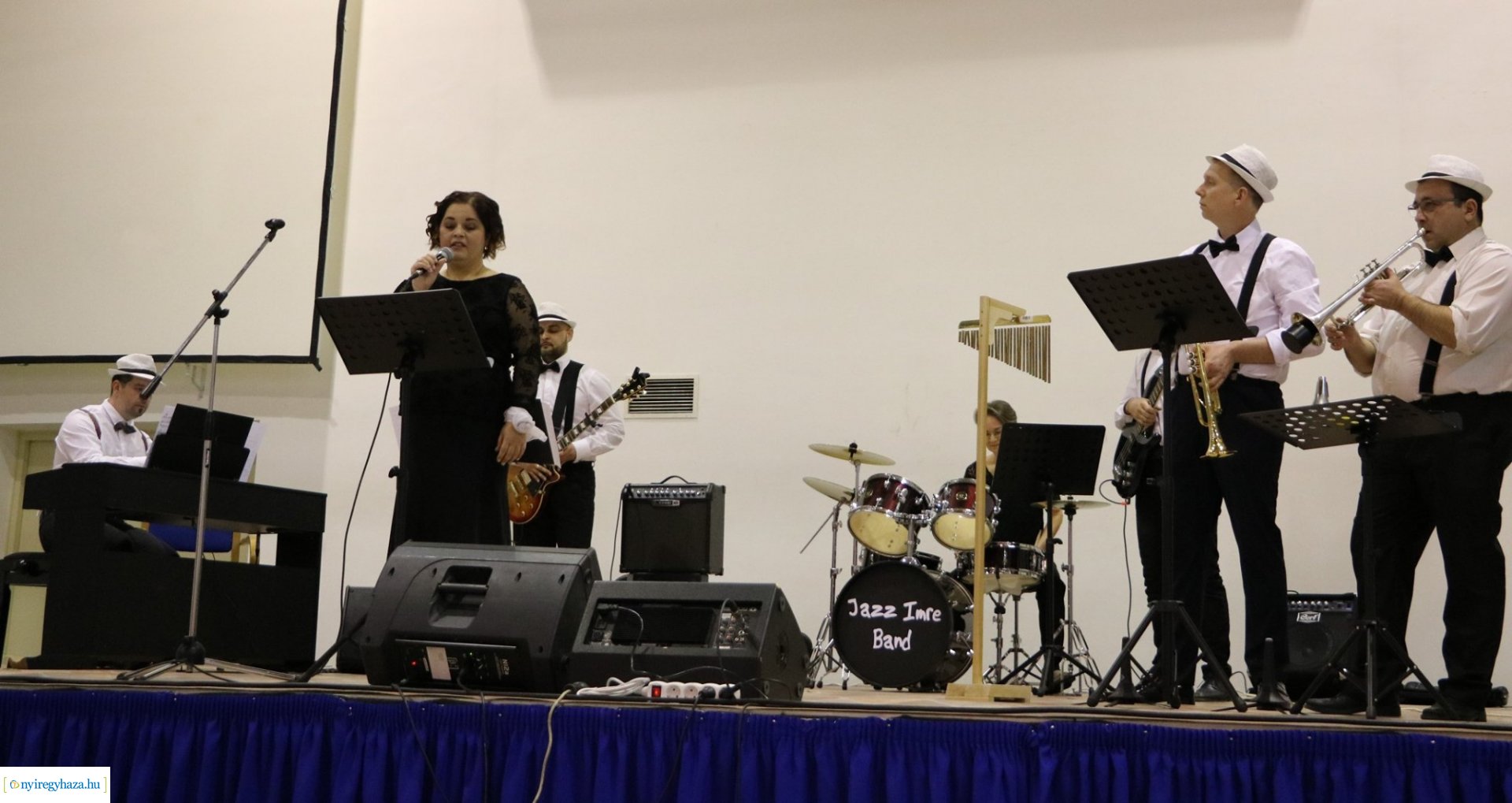 Jótékonysági bál a Szent Imrében