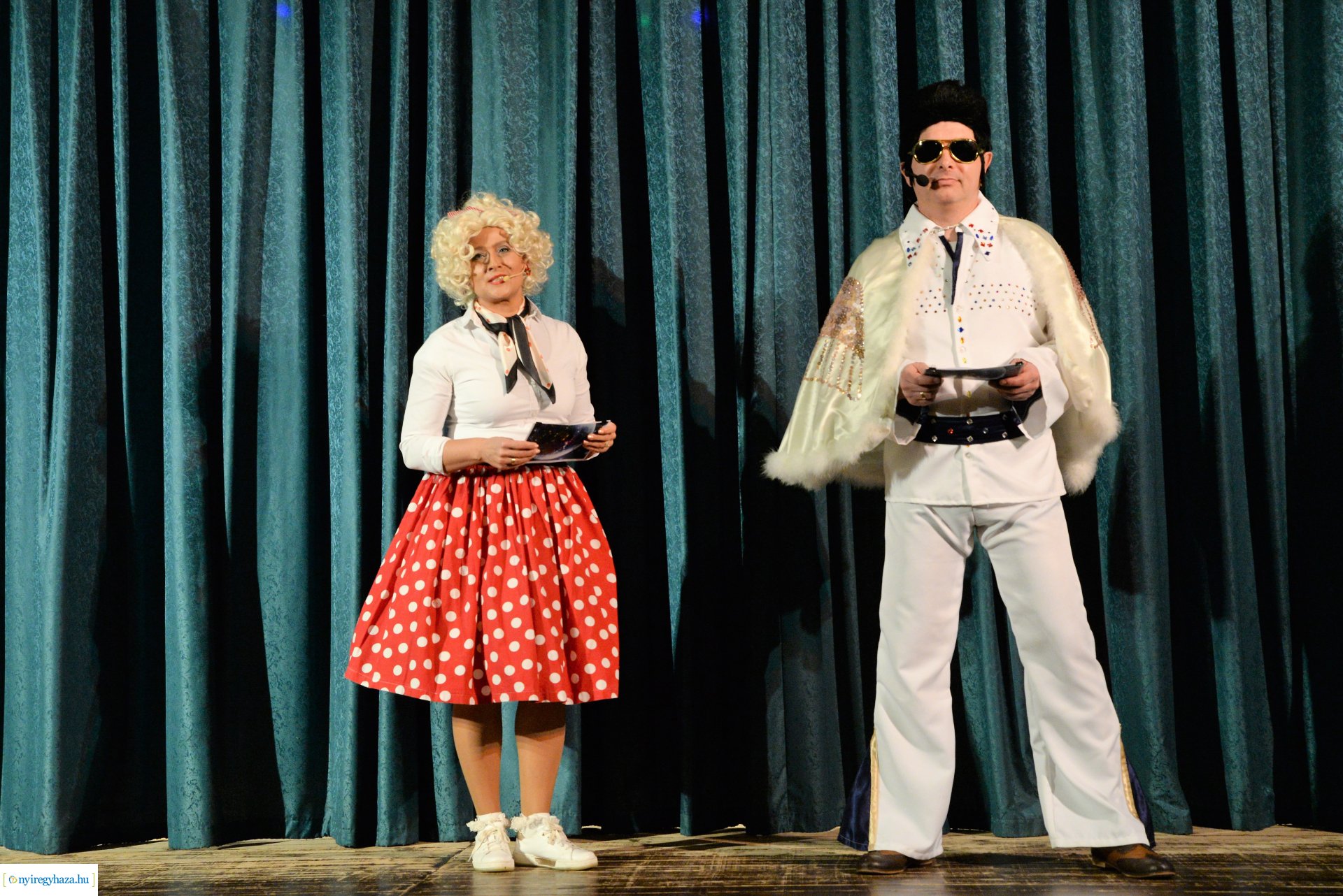 Jótékonysági  est a Jókaiban