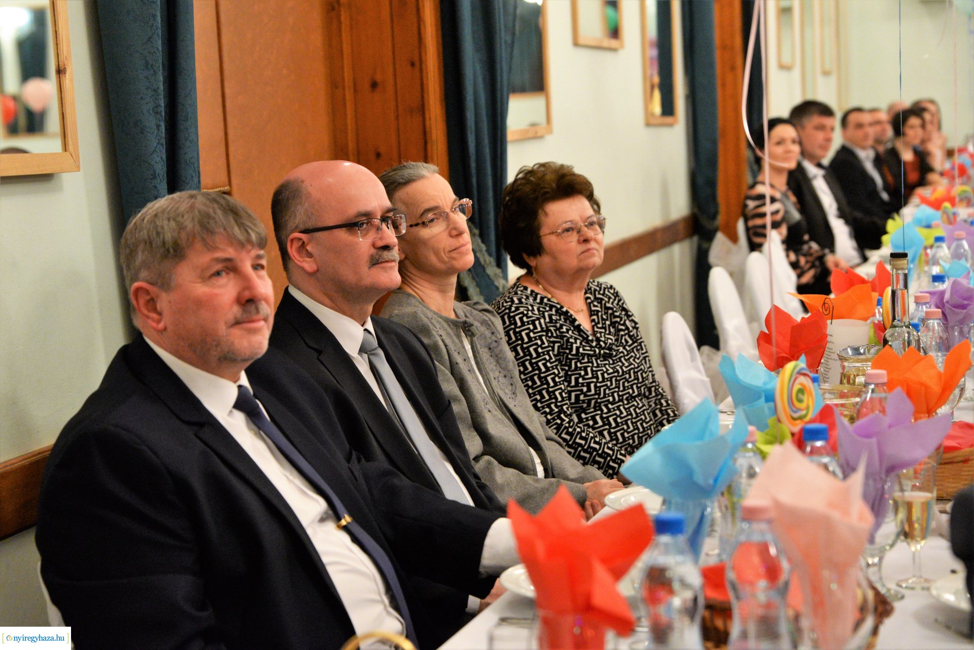 Jótékonysági  est a Jókaiban