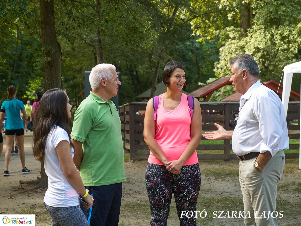 Jótékonysági futás az Erdei Tornapályán
