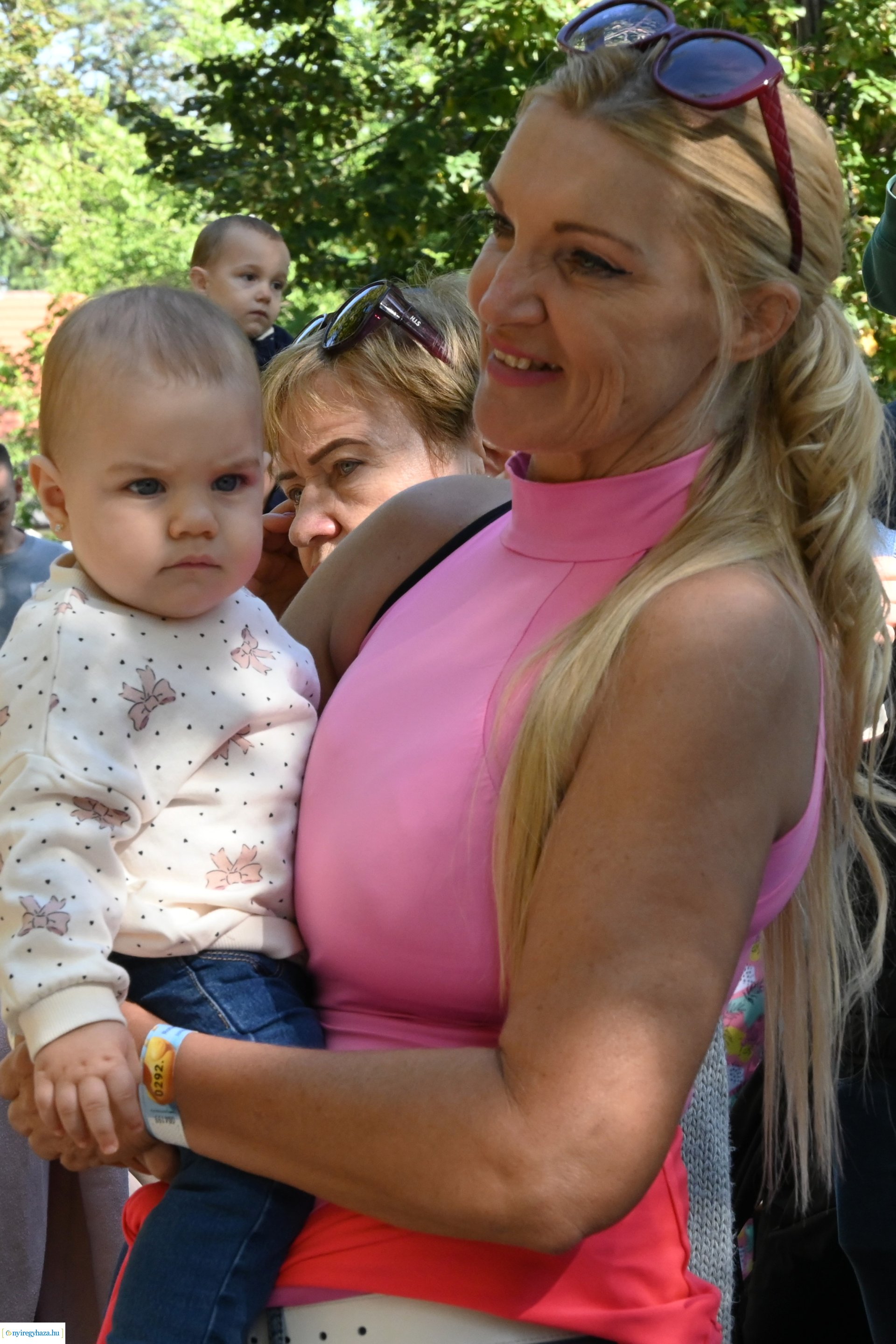 Jótékonysági kacsa úsztatás Sóstón