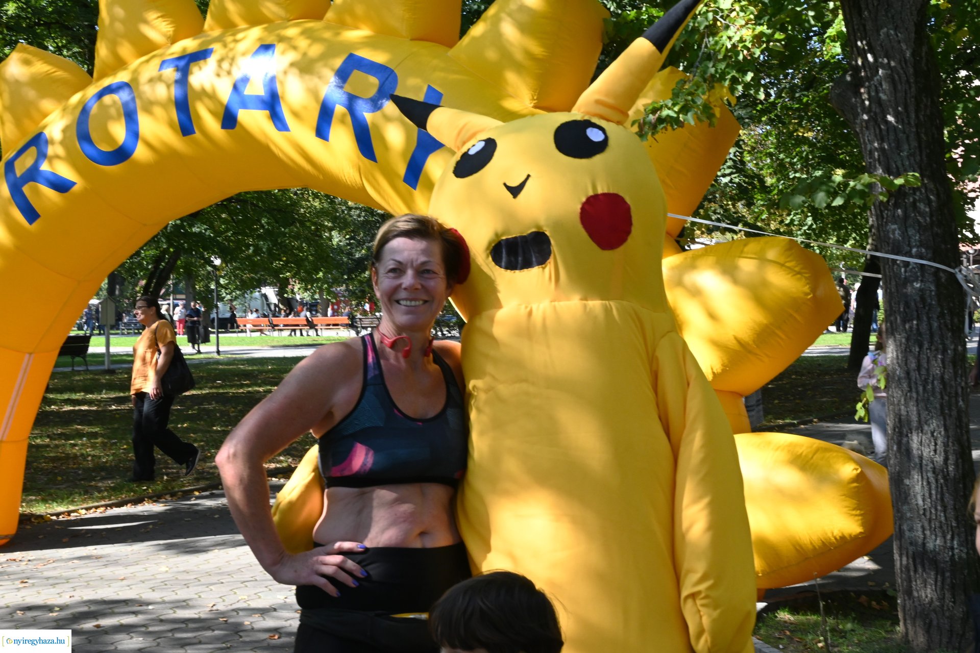 Jótékonysági kacsa úsztatás Sóstón