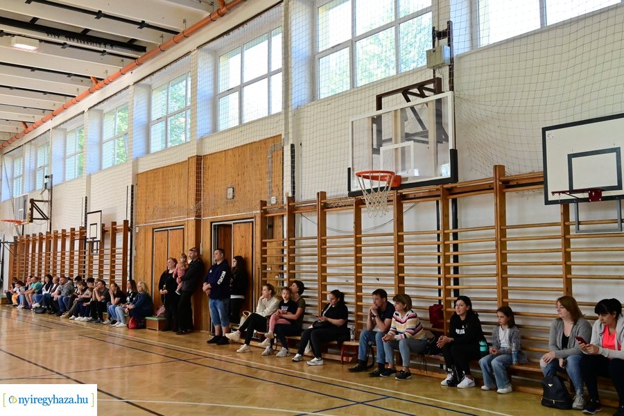 Jótékonysági kézilabda Szofi gyógyulásáért