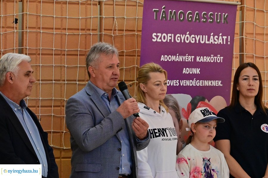 Jótékonysági kézilabda Szofi gyógyulásáért