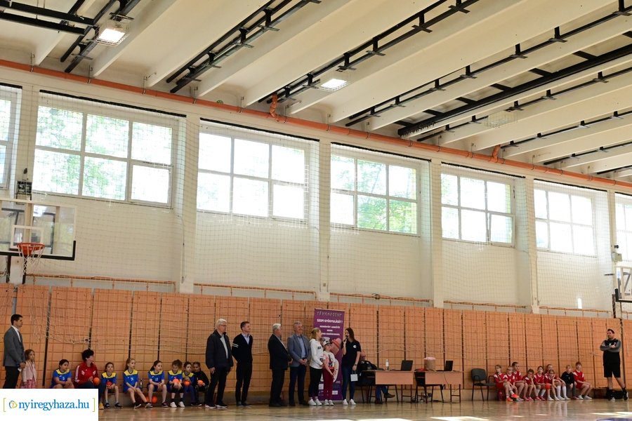 Jótékonysági kézilabda Szofi gyógyulásáért