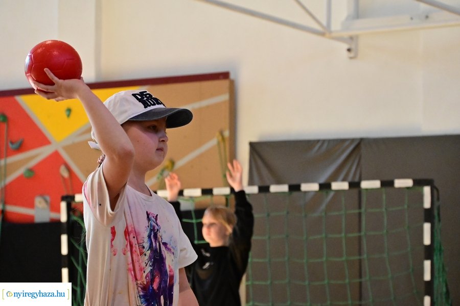 Jótékonysági kézilabda Szofi gyógyulásáért