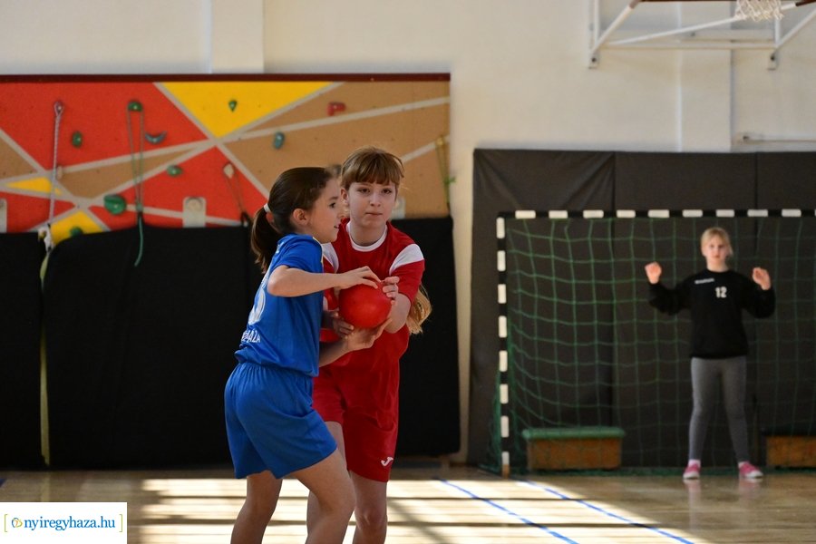 Jótékonysági kézilabda Szofi gyógyulásáért