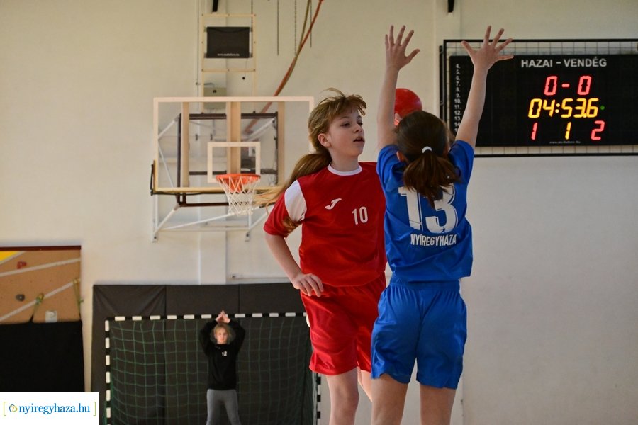 Jótékonysági kézilabda Szofi gyógyulásáért