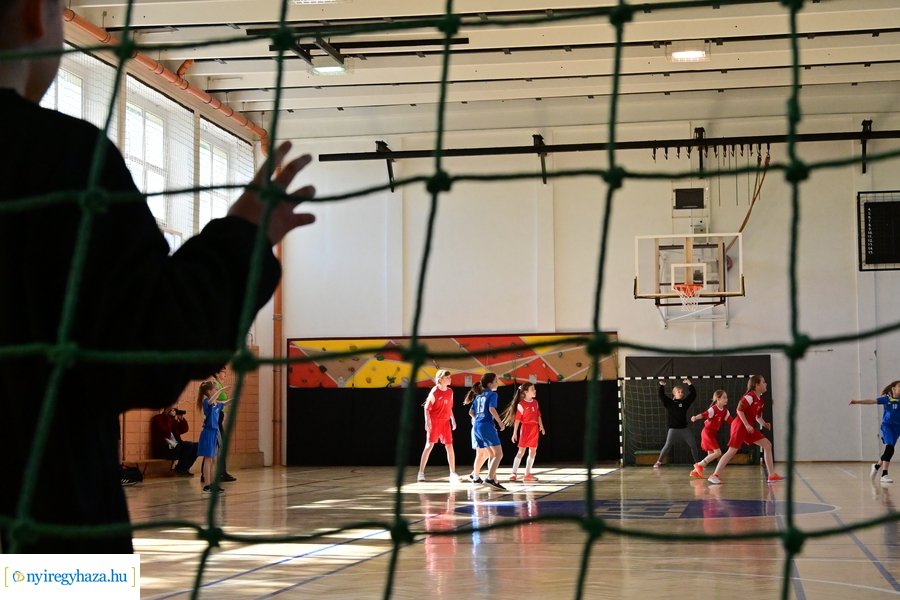 Jótékonysági kézilabda Szofi gyógyulásáért