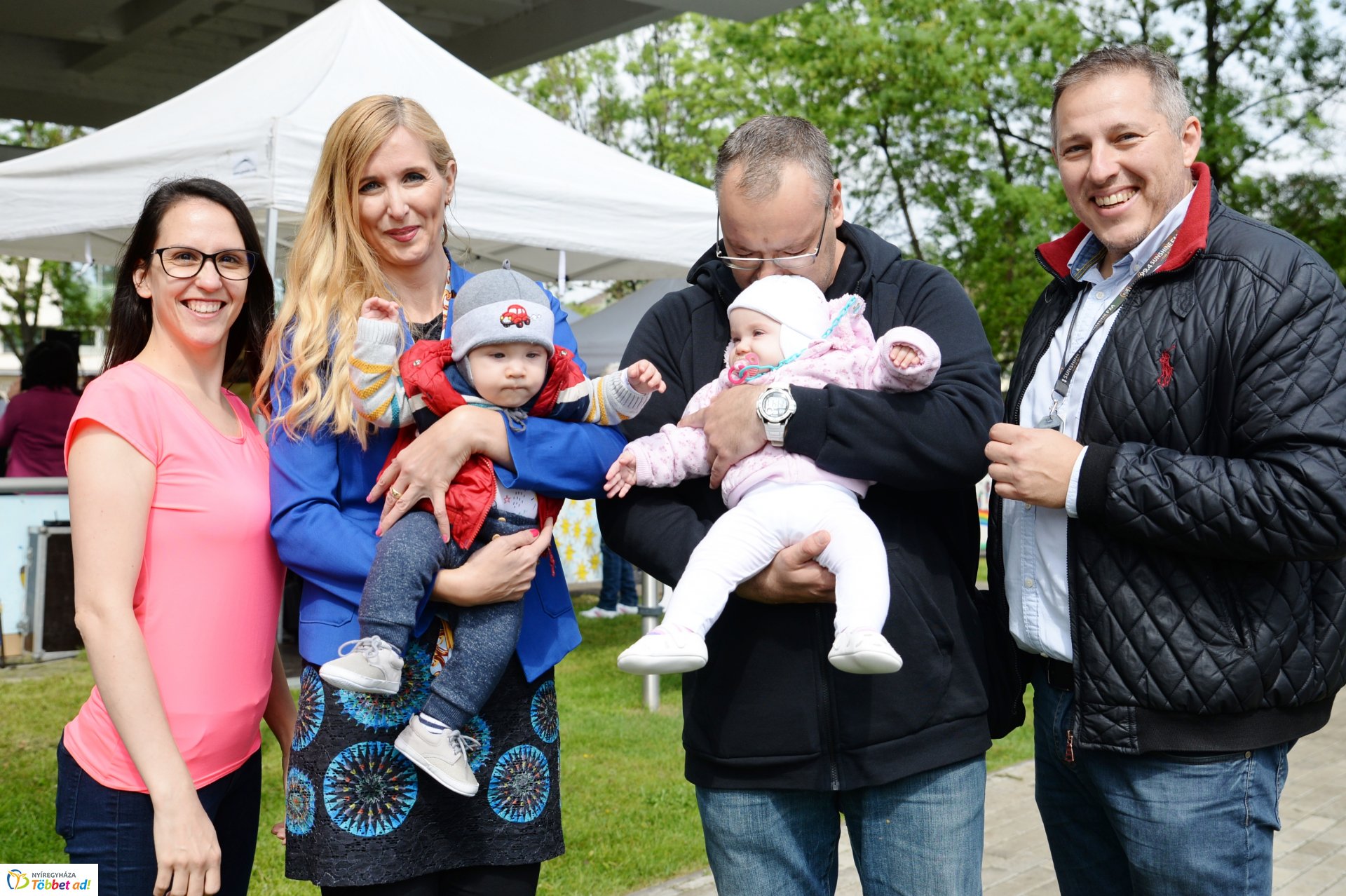 Jótékonysági koncert a Budai ikrekért