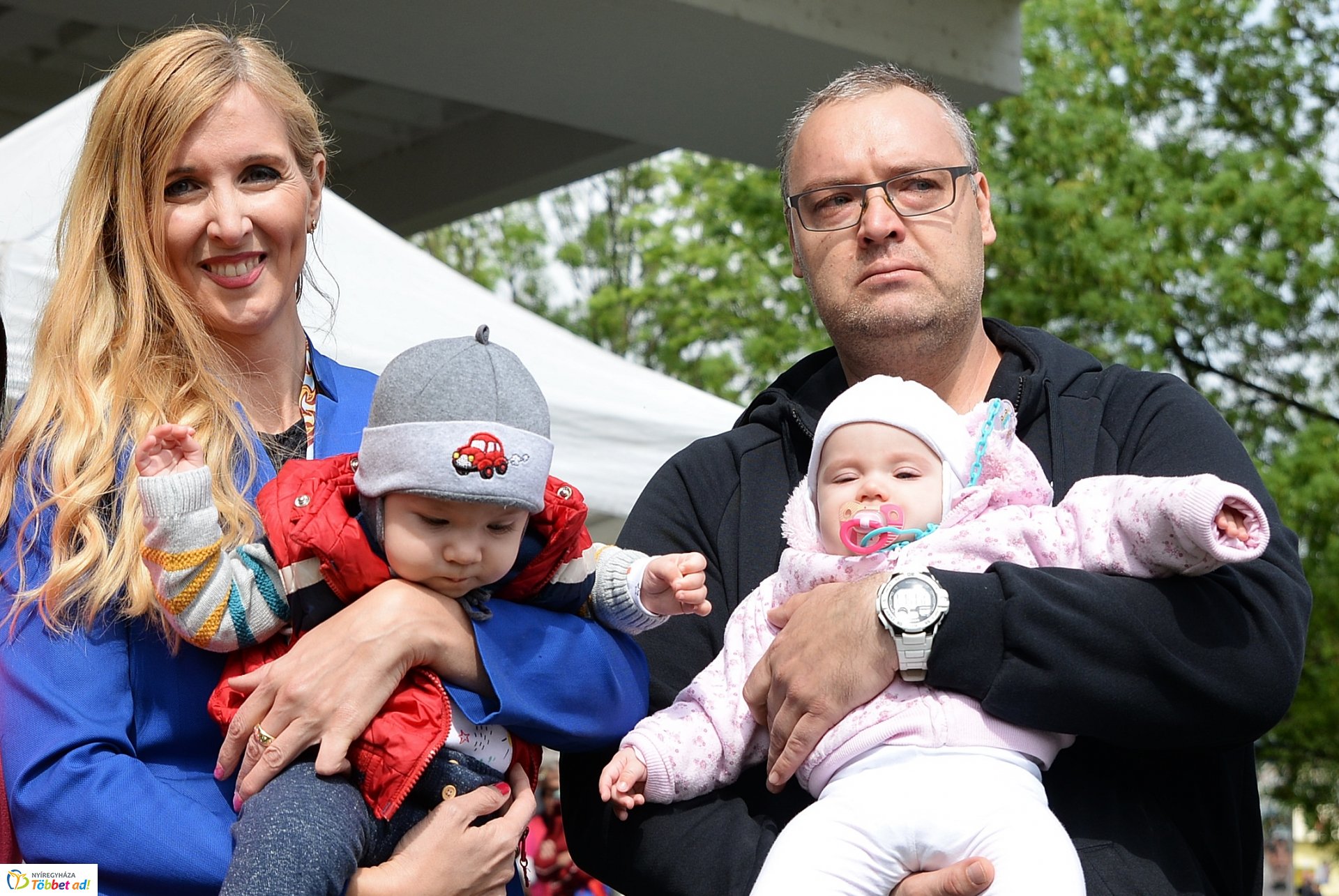 Jótékonysági koncert a Budai ikrekért