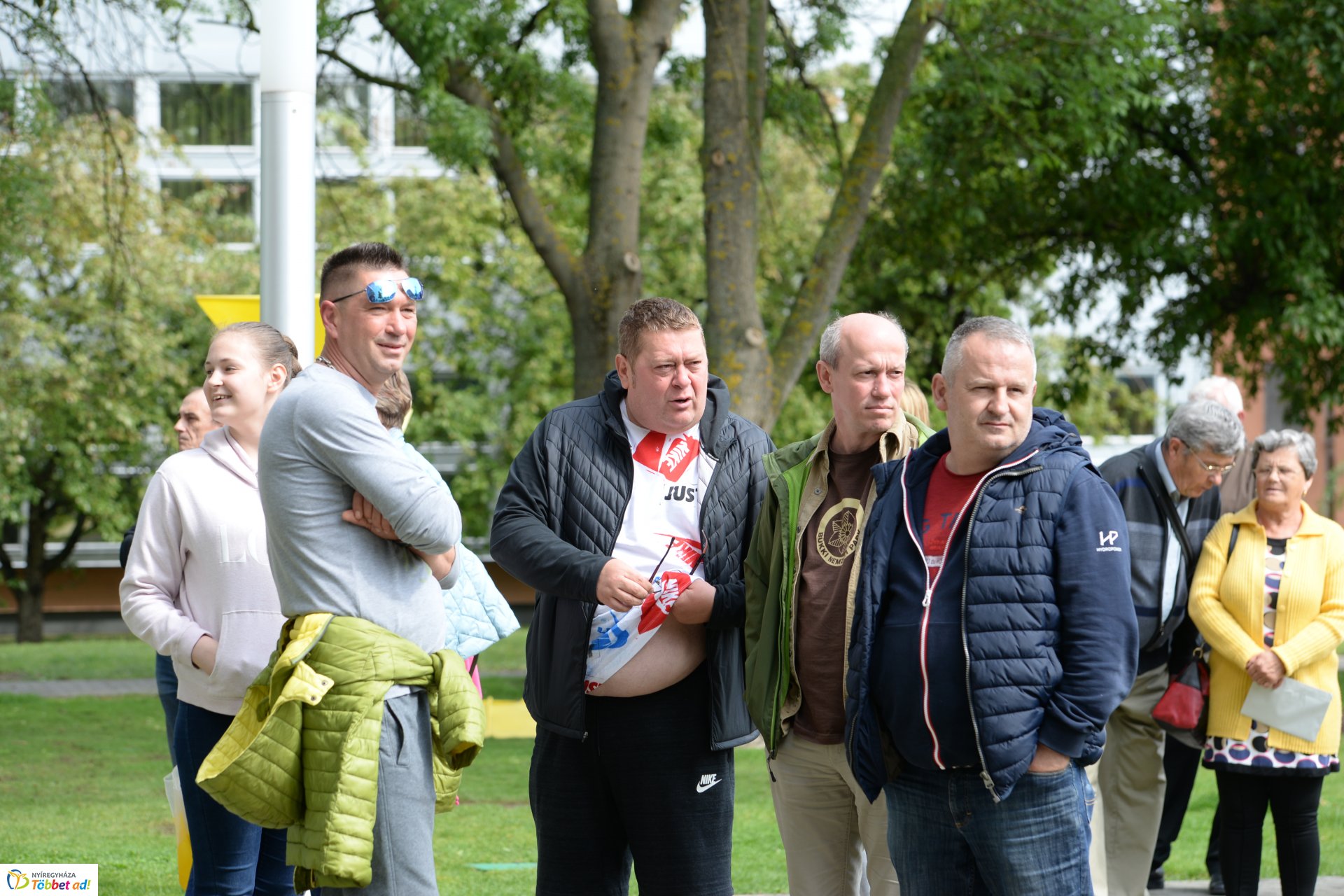 Jótékonysági koncert a Budai ikrekért