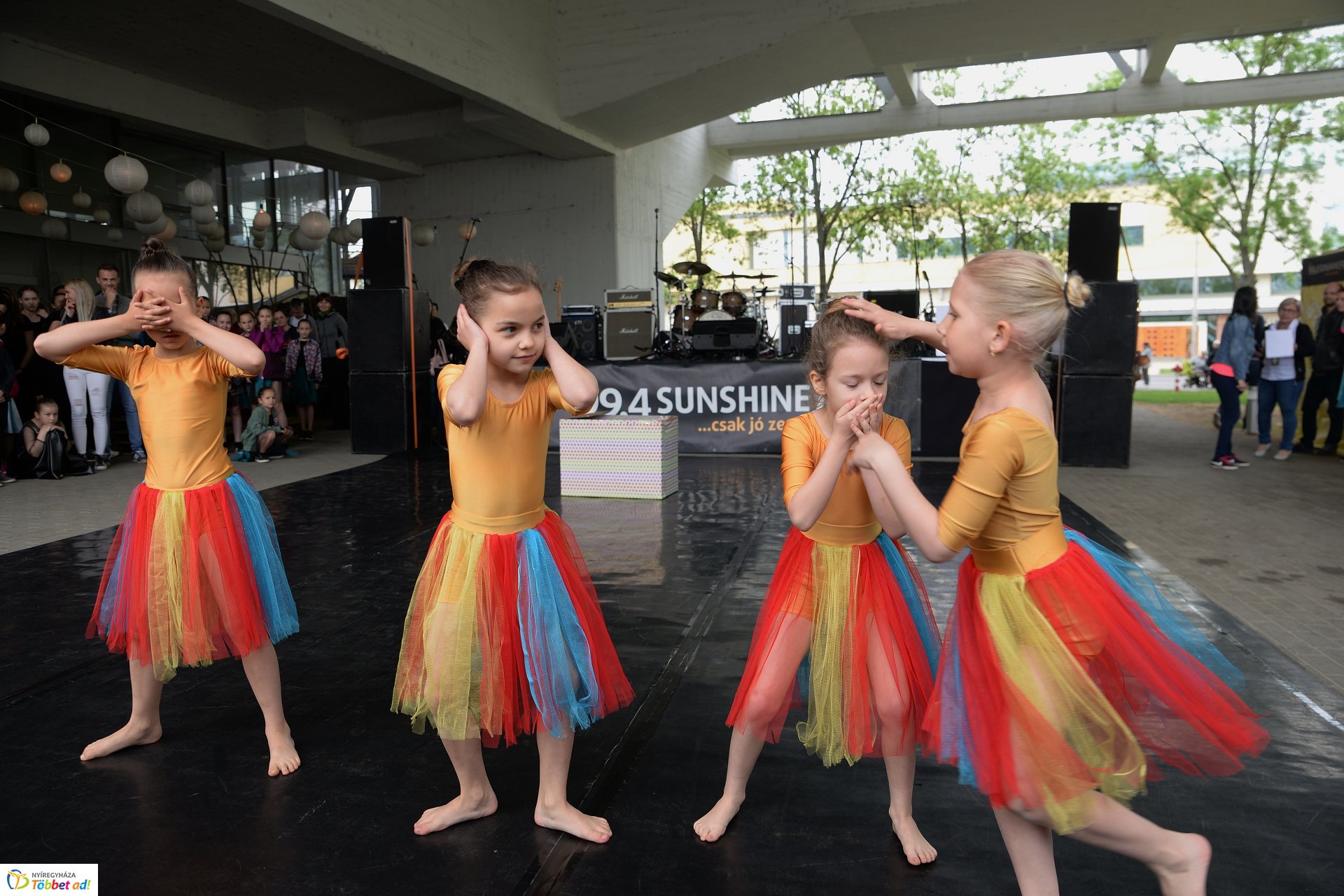 Jótékonysági koncert a Budai ikrekért