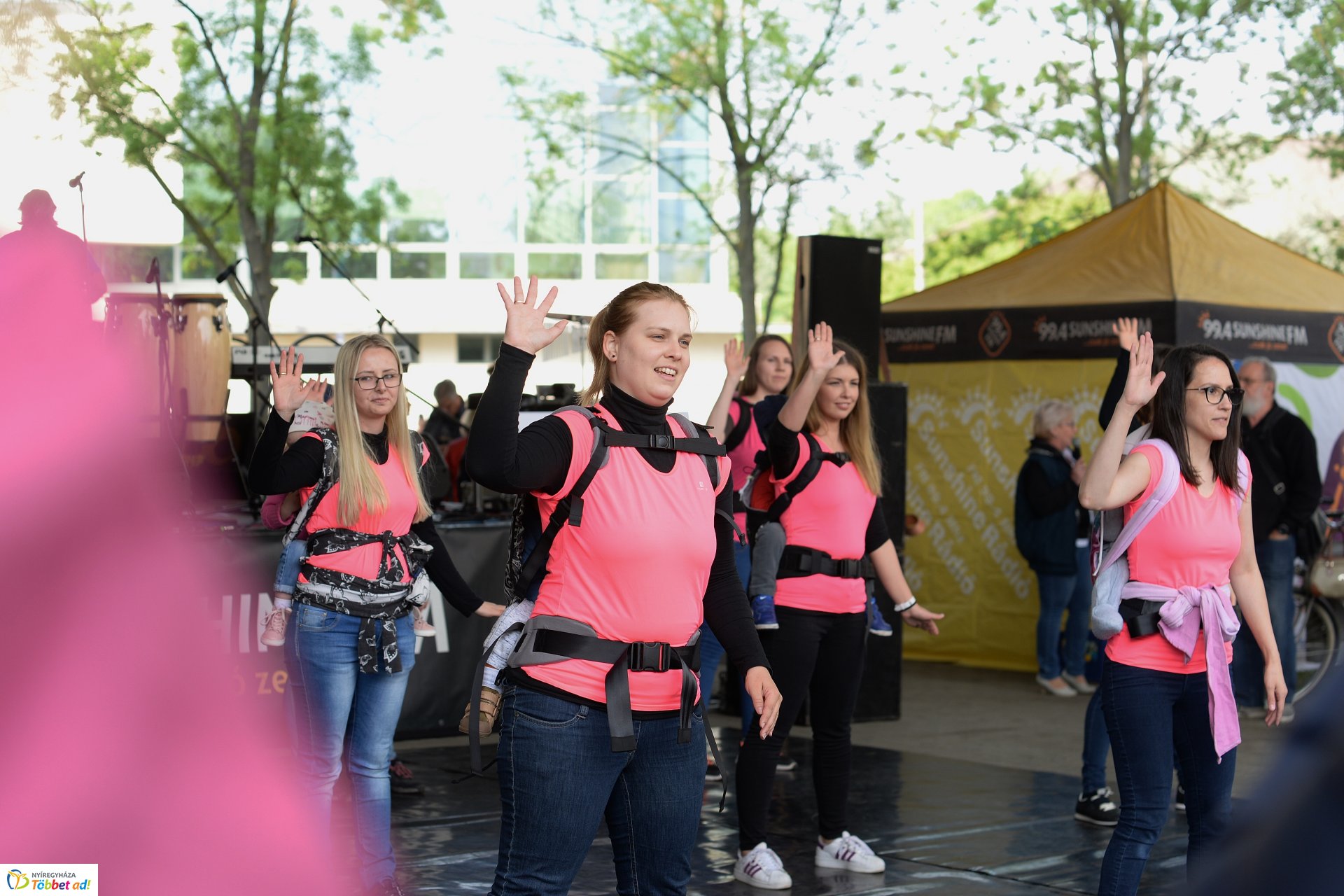 Jótékonysági koncert a Budai ikrekért