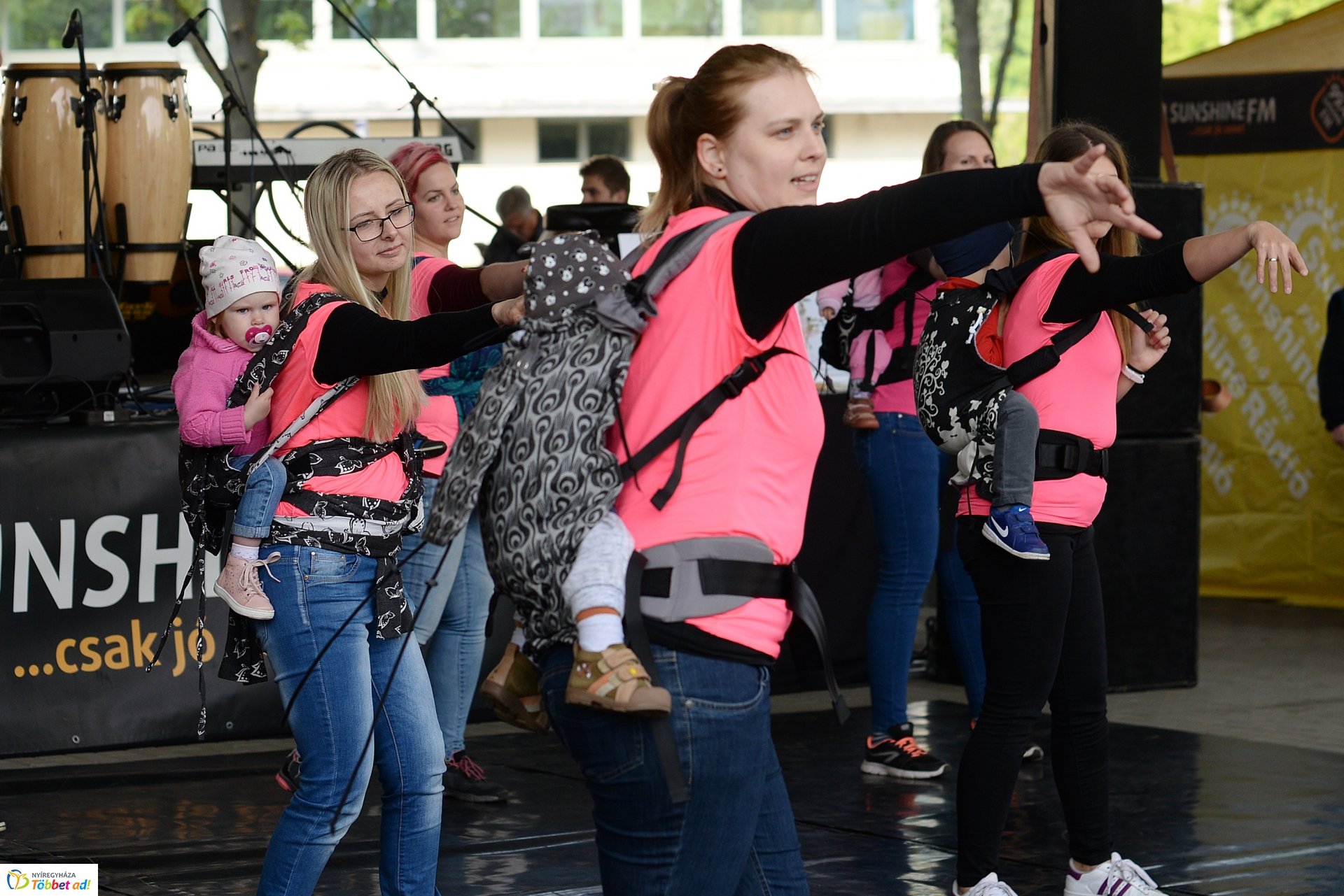 Jótékonysági koncert a Budai ikrekért