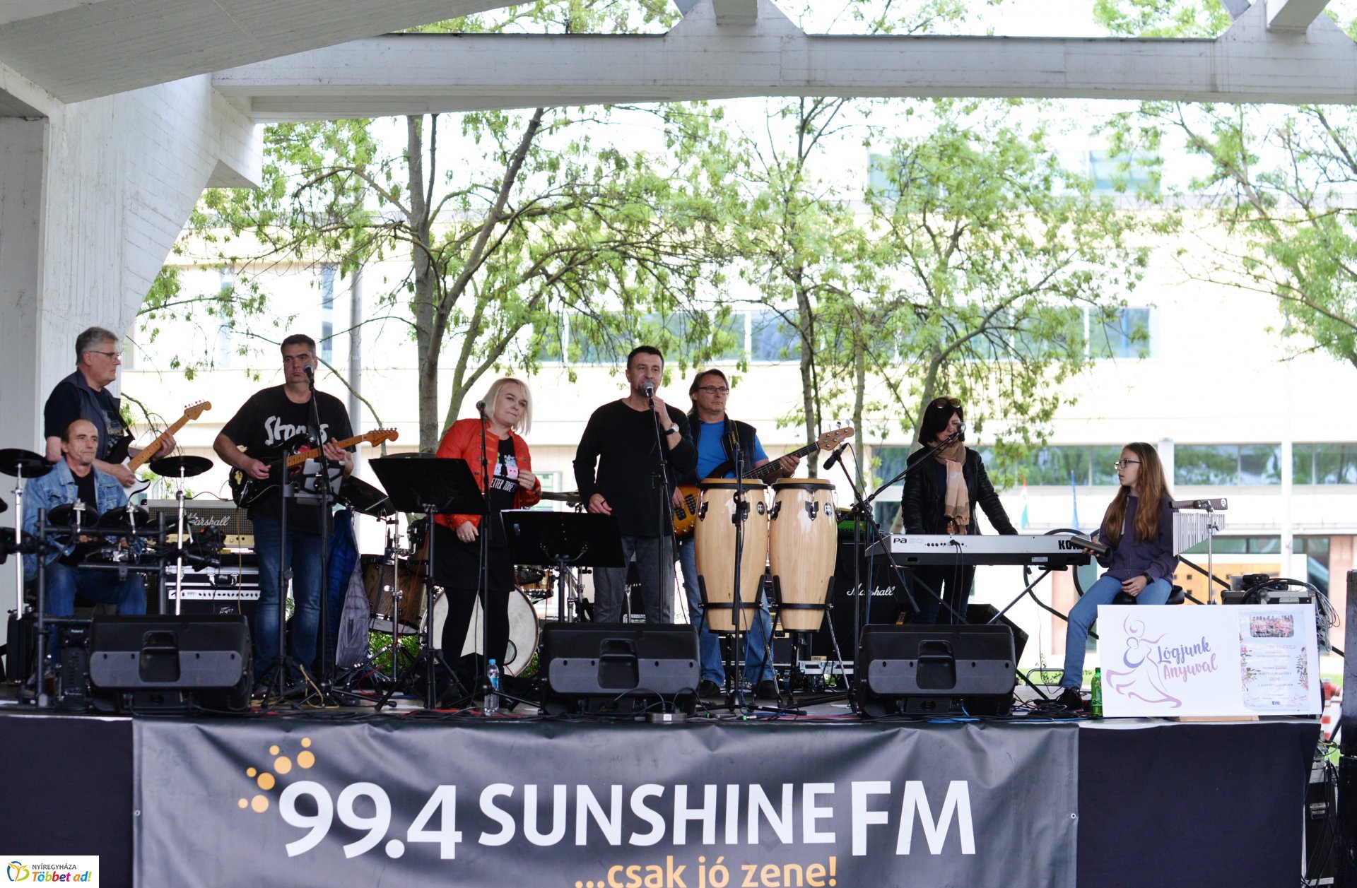 Jótékonysági koncert a Budai ikrekért