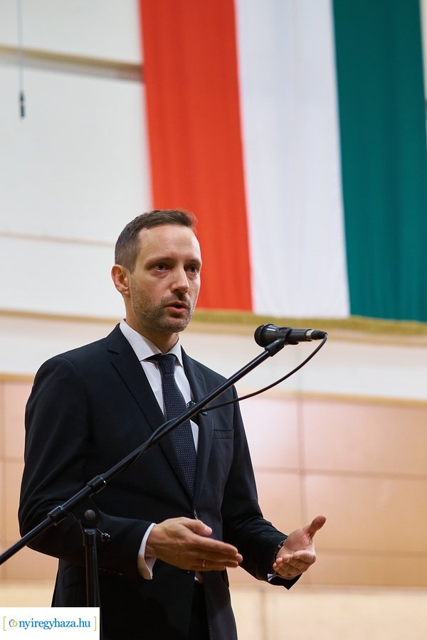 Jótékonysági koncert a Kodály Zoltán iskolában 20211110