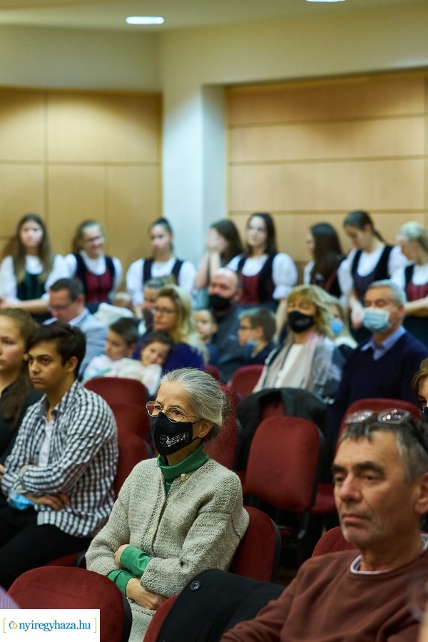 Jótékonysági koncert a Kodály Zoltán iskolában 20211110