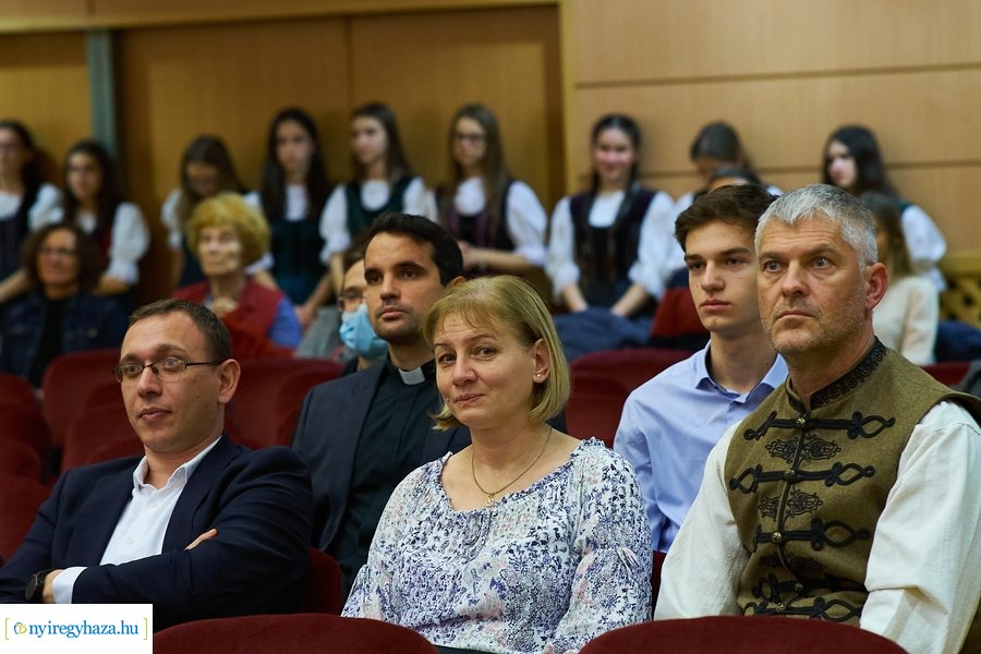 Jótékonysági koncert a Kodály Zoltán iskolában 20211110