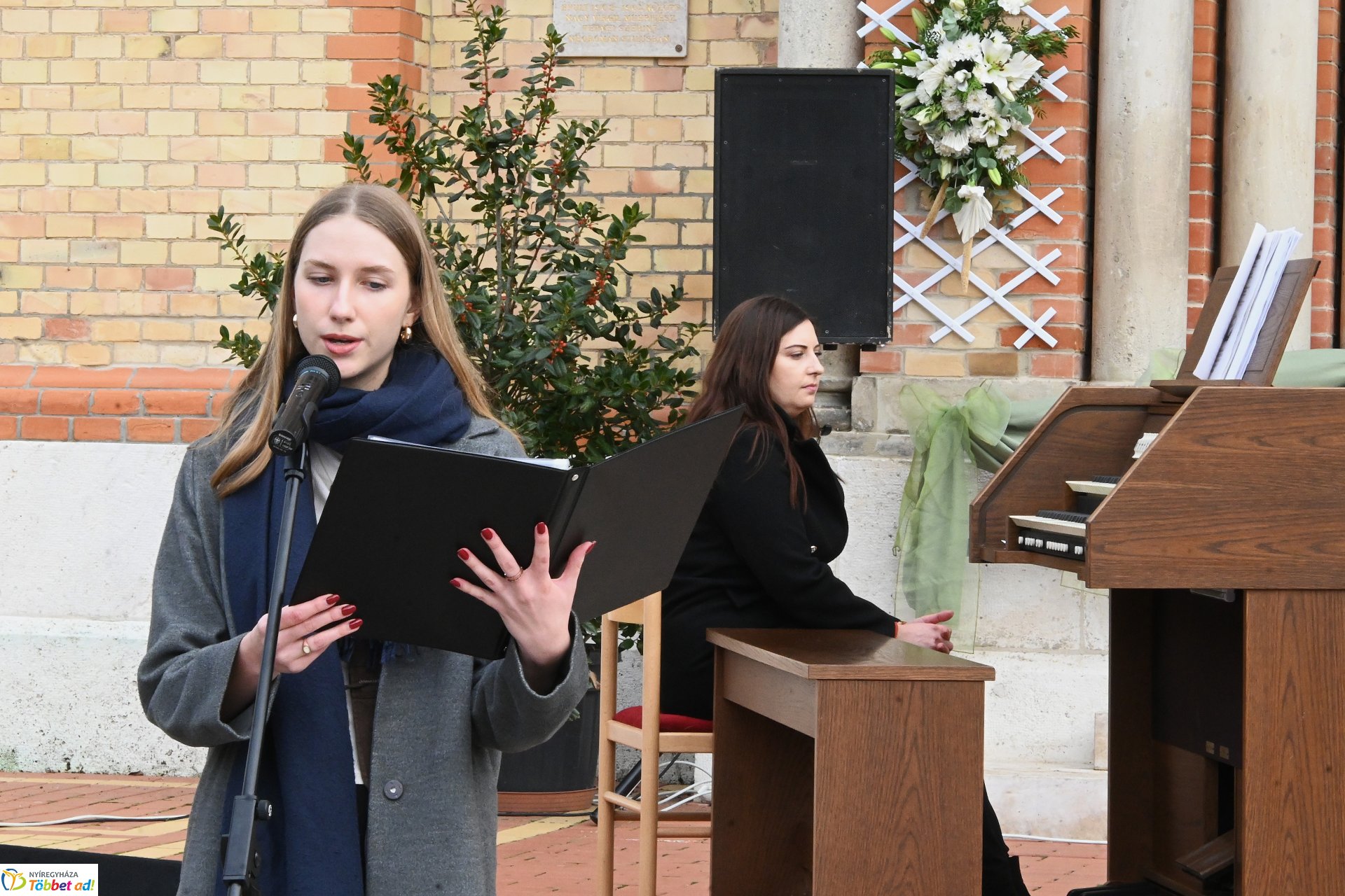 Jótékonysági térzene 