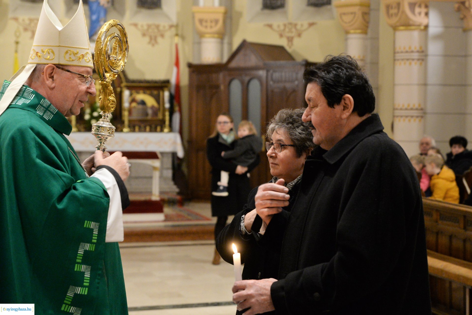 Jubiláló házaspárok főpásztori áldása a Magyarok Nagyasszonya-társszékesegyházban