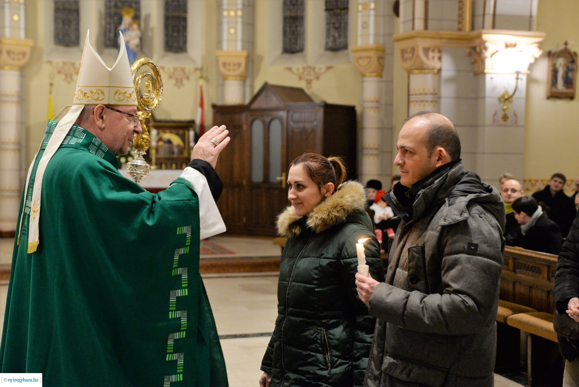 Jubiláló házaspárok főpásztori áldása a Magyarok Nagyasszonya-társszékesegyházban
