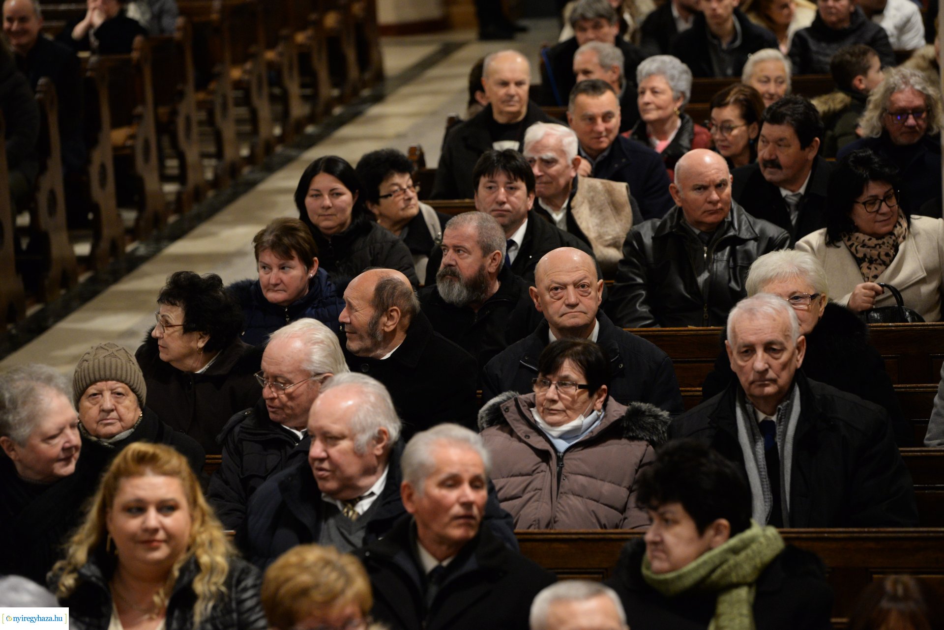 Jubiláló házaspárok főpásztori áldása a Magyarok Nagyasszonya-társszékesegyházban