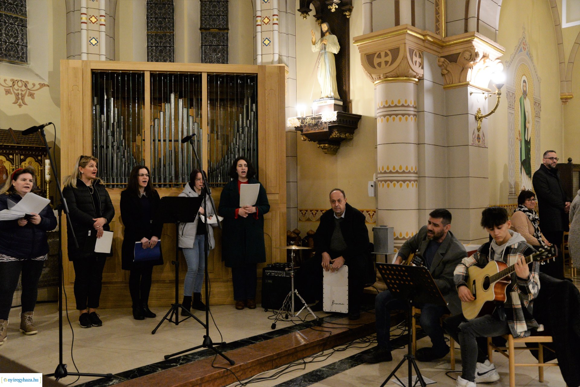 Jubiláló házaspárok főpásztori áldása a Magyarok Nagyasszonya-társszékesegyházban