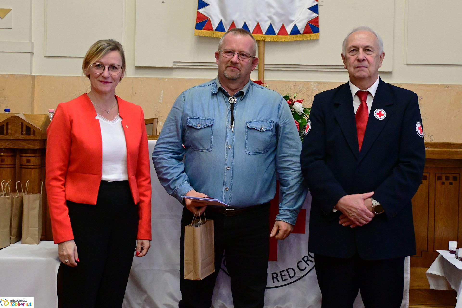 Jubiláló véradók köszöntése