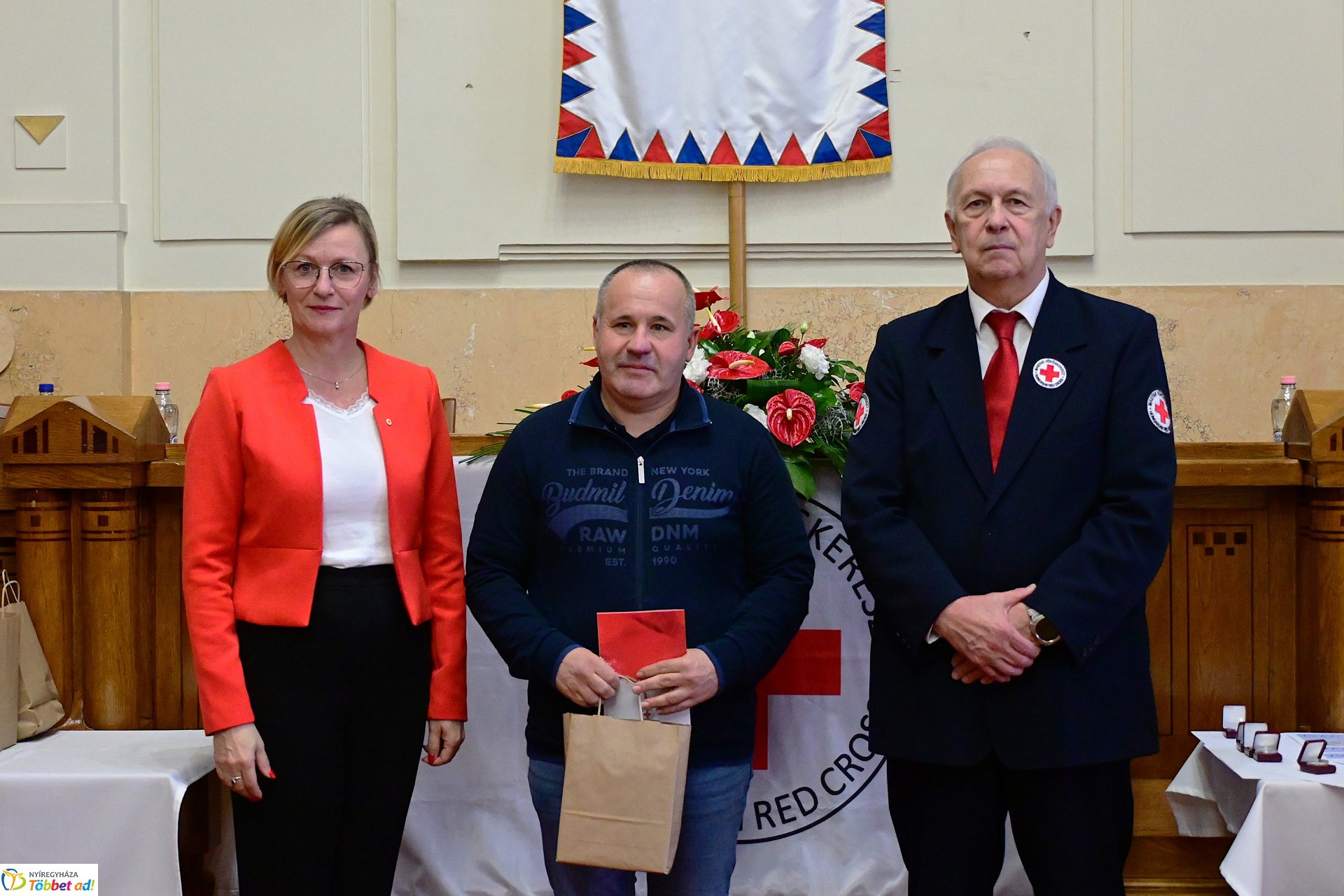 Jubiláló véradók köszöntése