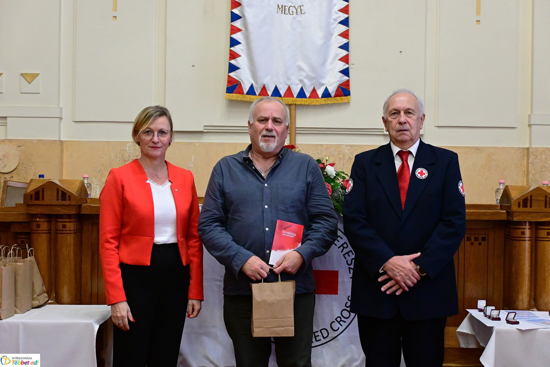 Jubiláló véradók köszöntése