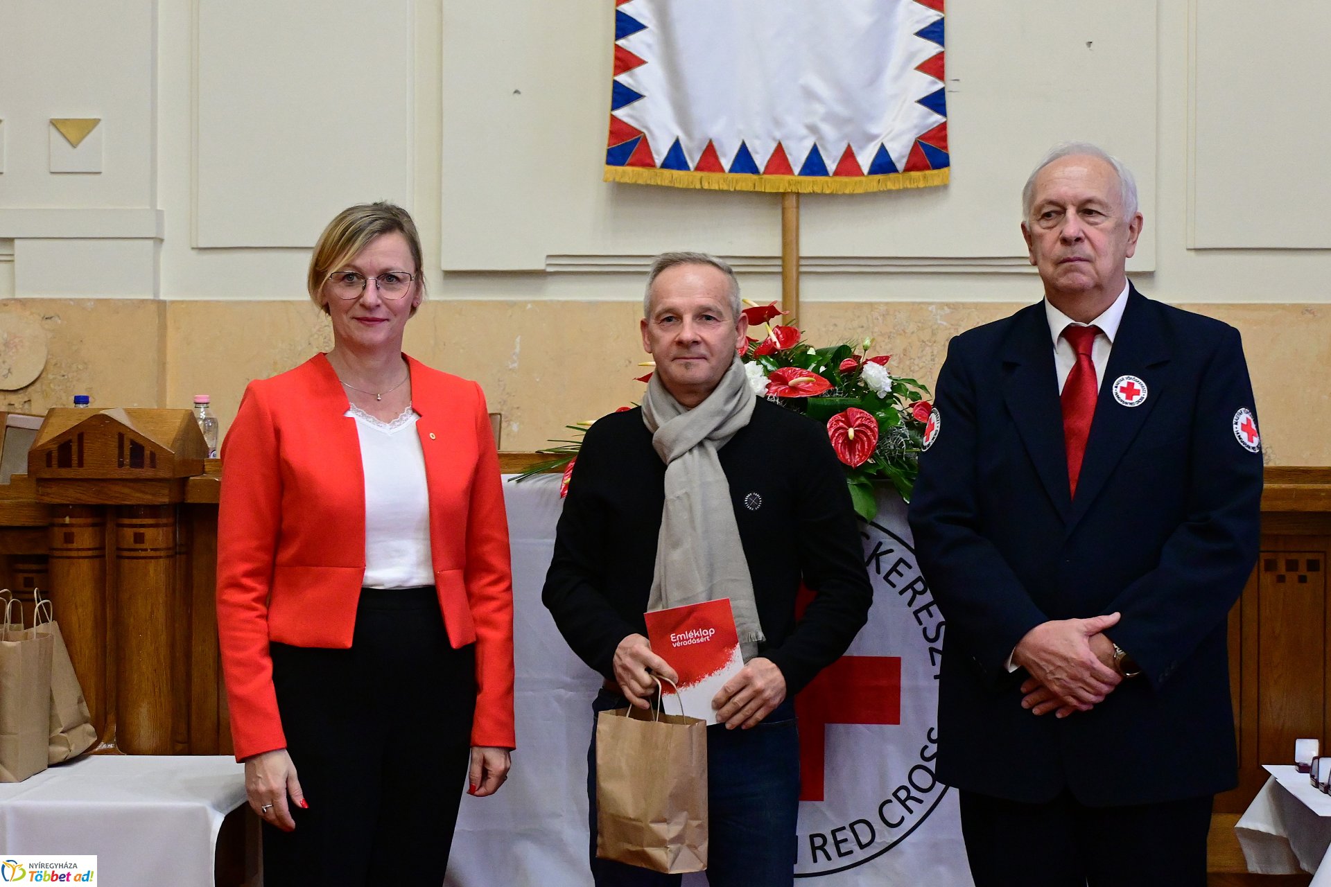 Jubiláló véradók köszöntése