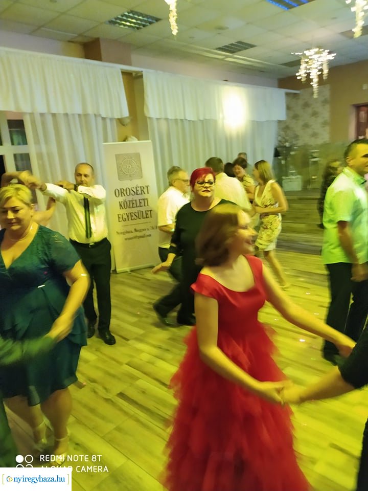 Jubileumi bált szervezett az Orosért Közéleti Egyesület