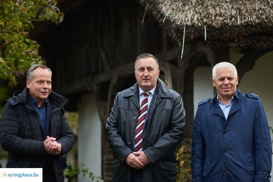 Jubileumi facsemeték a Hübnertől