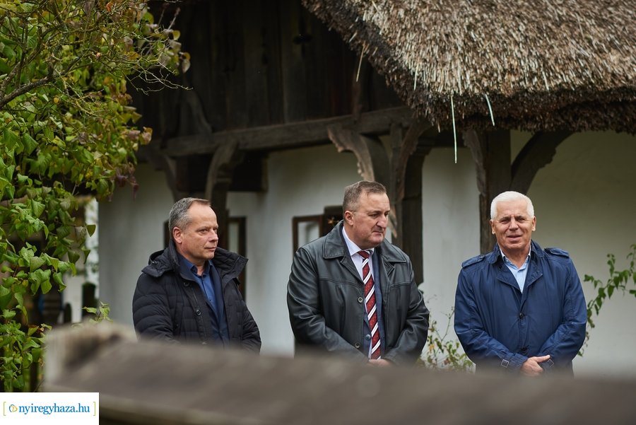 Jubileumi facsemeték a Hübnertől