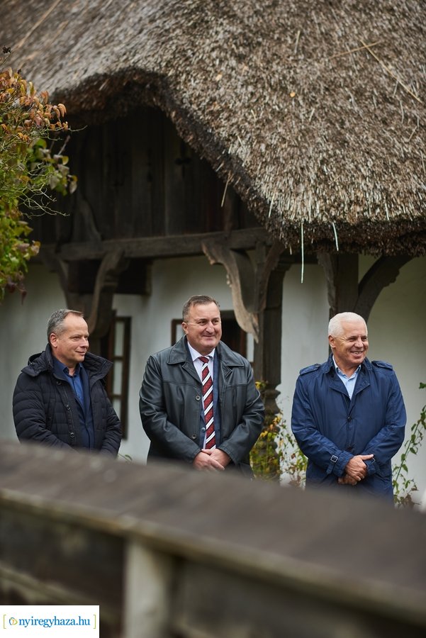Jubileumi facsemeték a Hübnertől