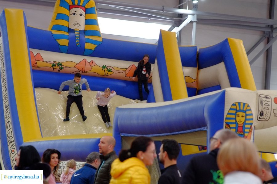 Jubileumi nyuszifutás 2023