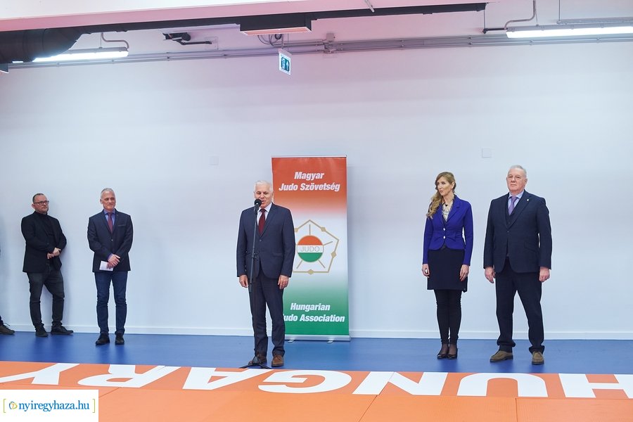 Judo terem átadó az Atlétikai Centrumban