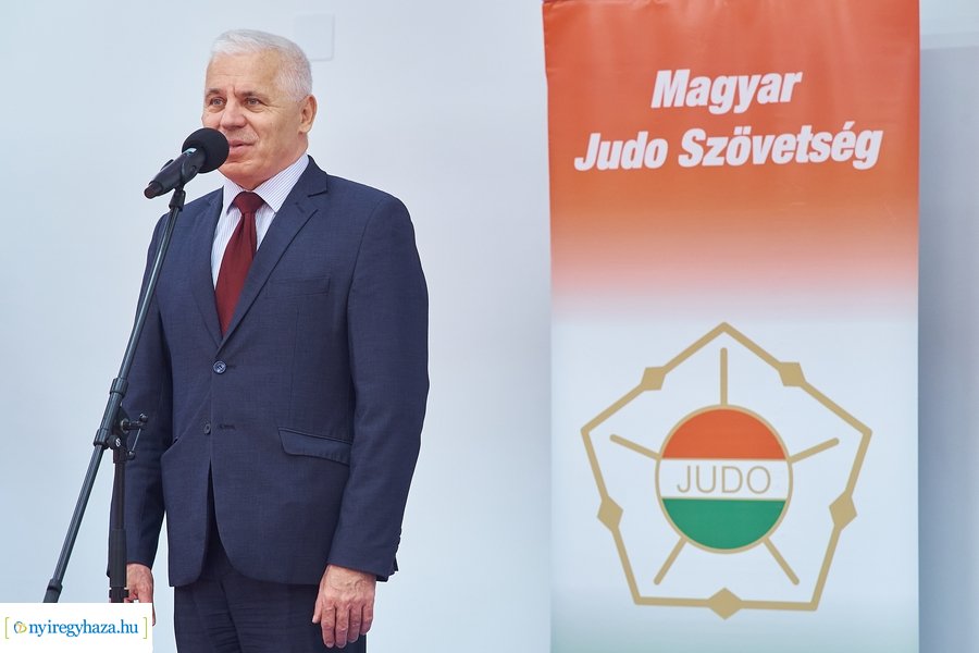 Judo terem átadó az Atlétikai Centrumban
