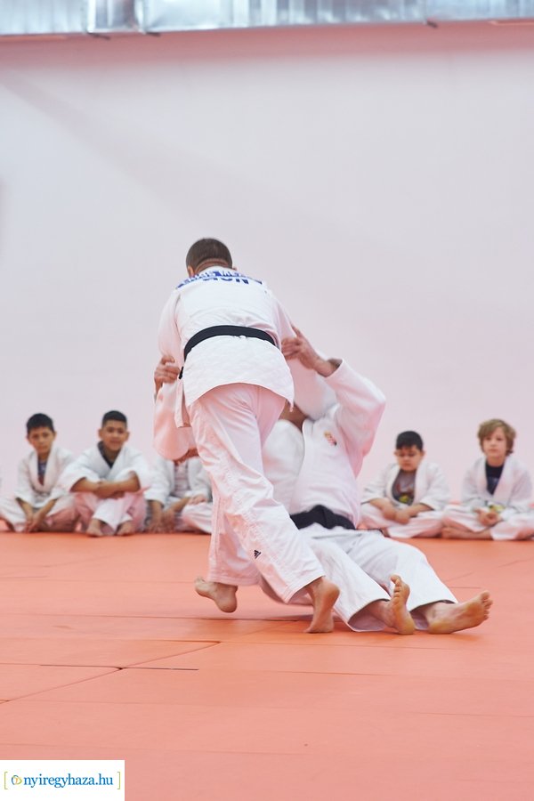 Judo terem átadó az Atlétikai Centrumban