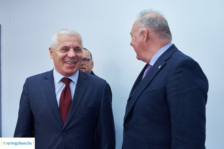 Judo terem átadó az Atlétikai Centrumban