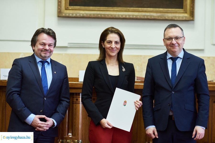 KAB oklevelek ünnepélyes átadása