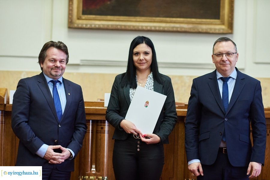 KAB oklevelek ünnepélyes átadása