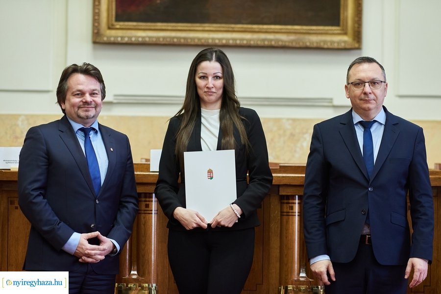 KAB oklevelek ünnepélyes átadása