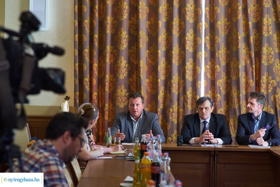 Kábítószer egyeztető fórum - sajtótájékoztató