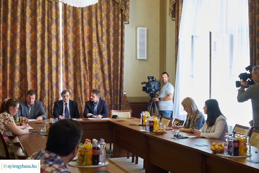 Kábítószer egyeztető fórum - sajtótájékoztató