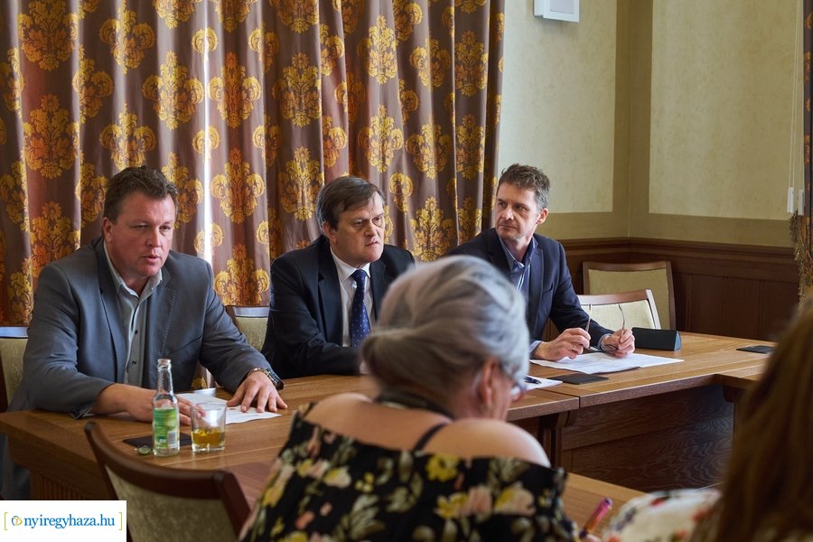 Kábítószer egyeztető fórum - sajtótájékoztató